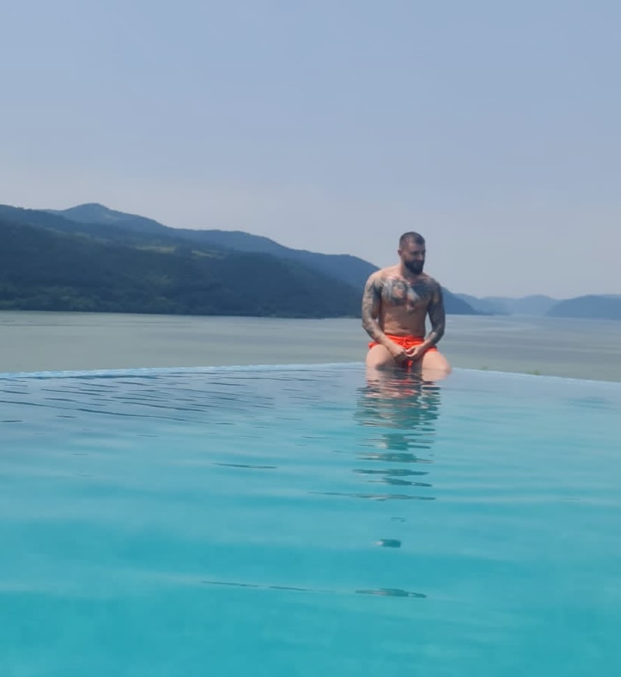 Cine este Adrian Kaan, concurent la Survivor România 2026, emisiune difuzată de Antena 1