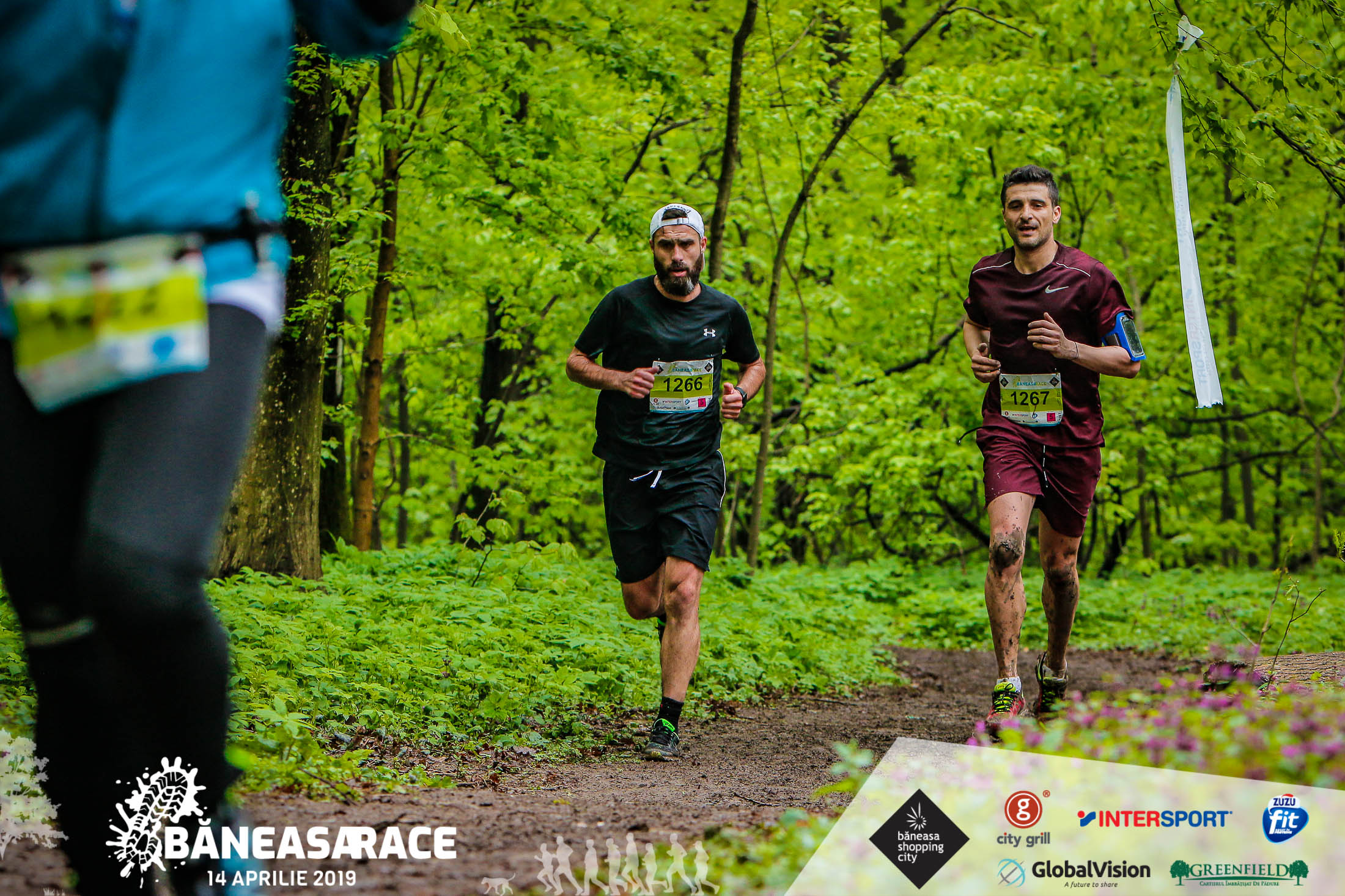 Daniel Niculae și Vasile Maftei au alergat într-o cursă de semimaraton. Foștii fotbaliști s-au clasat pe locurile 24 și 25 | GALERIE FOTO