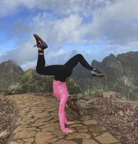 O gimnastă a murit în Bavaria, după ce a alunecat în timp ce căuta locul perfect pentru un selfie, în fața unui castel