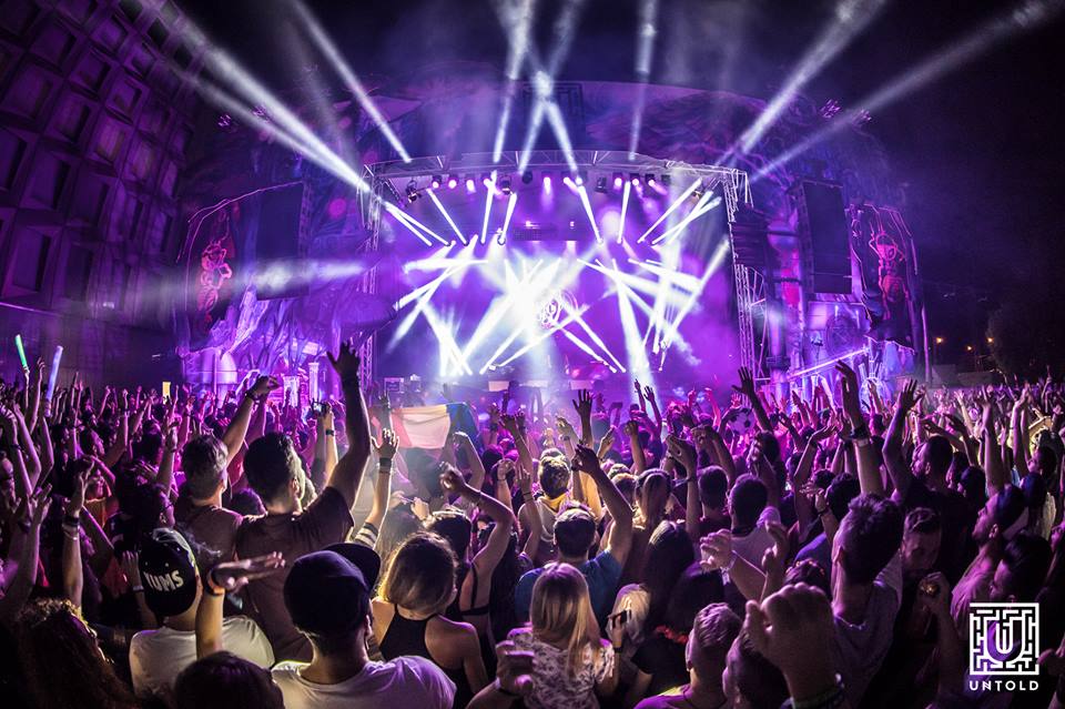 Untold 2016 | Armin van Buuren a făcut senzație în a treia zi de festival: a mixat până la 7 dimineața!