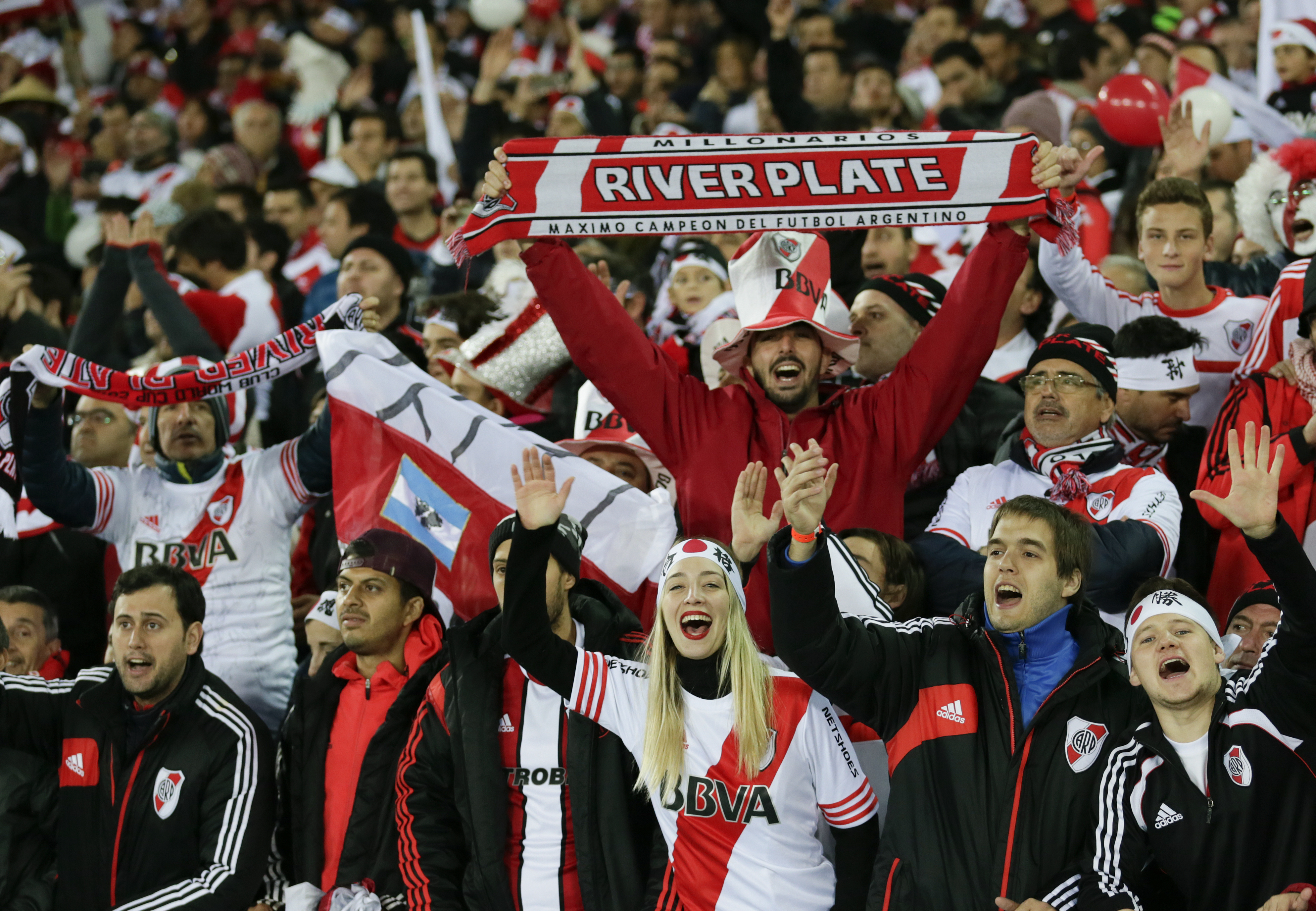 River Plate - Barcelona 0-3. ^Extratereștrii au câștigat a treia oară Mondialul cluburilor. Messi și Suarez au decis finala  / FOTO&VIDEO