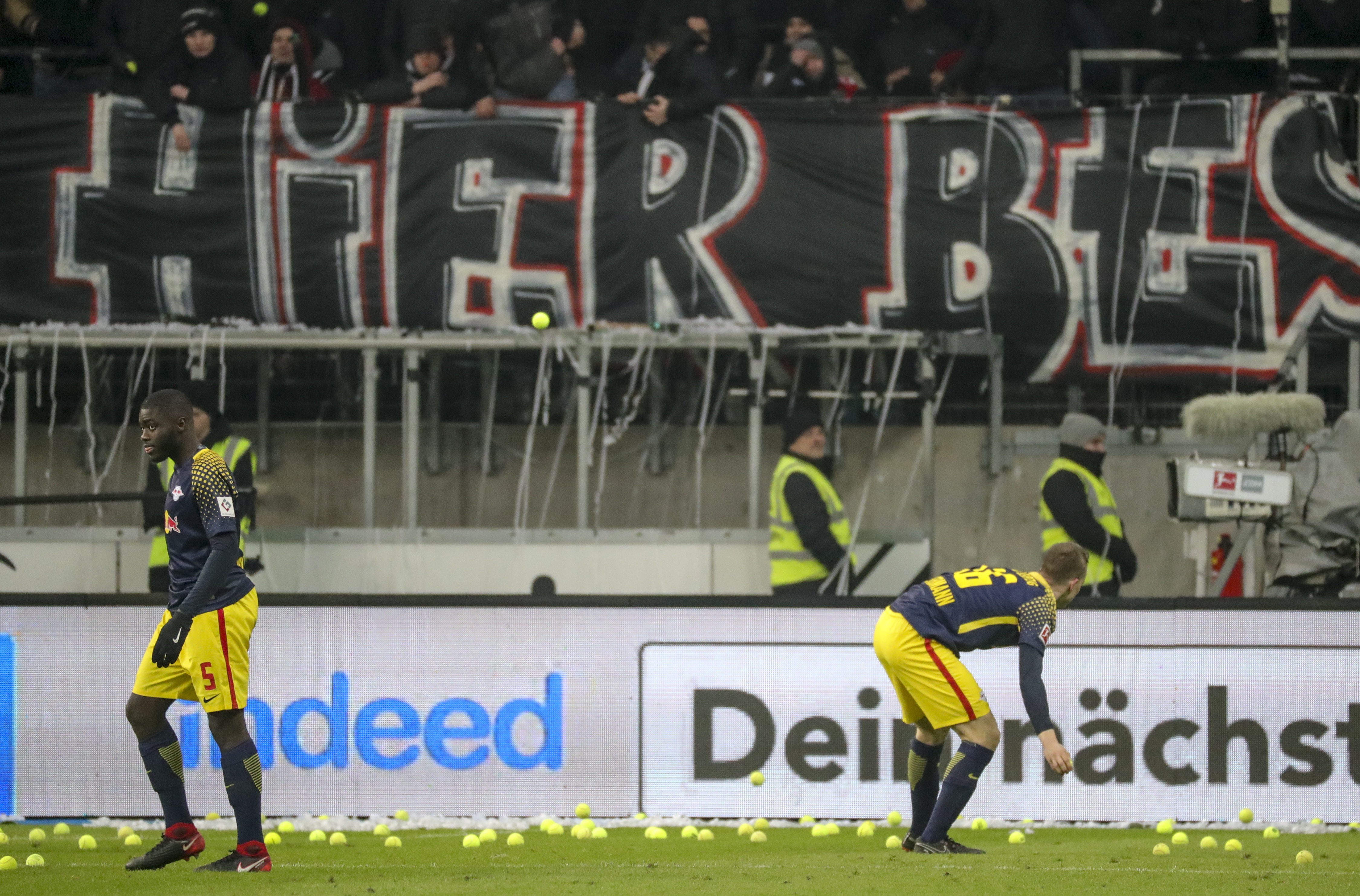 Germania, etapa 23. Scandal uriaș la Frankfurt - Leipzig 2-1, meciul care a tras cortina rundei: ”Lunea e pentru muncă” | VIDEO