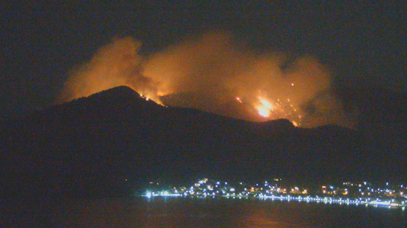 Incendiu puternic în Thassos, insula grecească preferată de români. Mesaj de alertă, trimis turiștilor - VIDEO