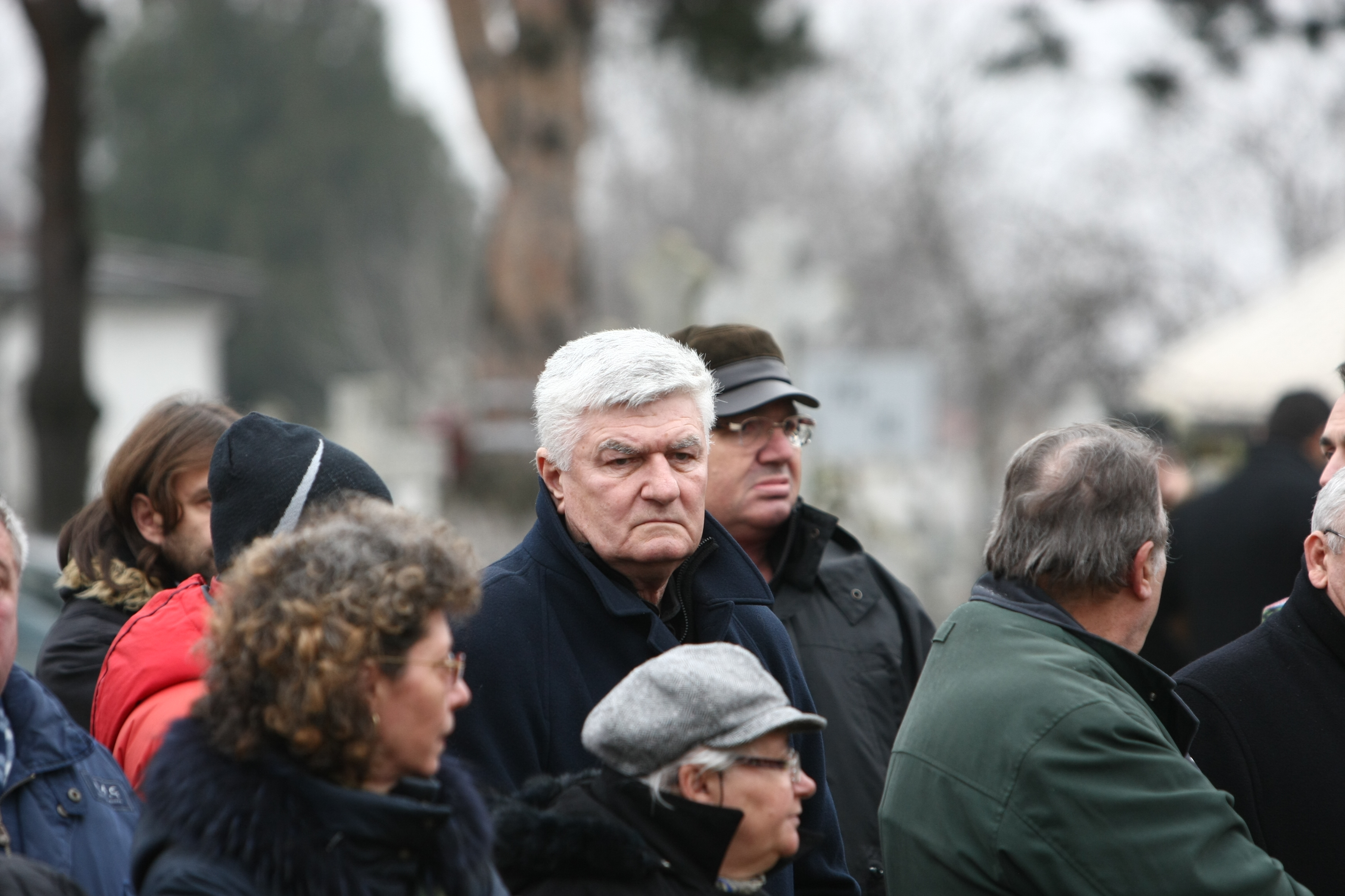 Imaginile DURERII de la înmormântarea lui Nae Manea! Discursul lui Vadim