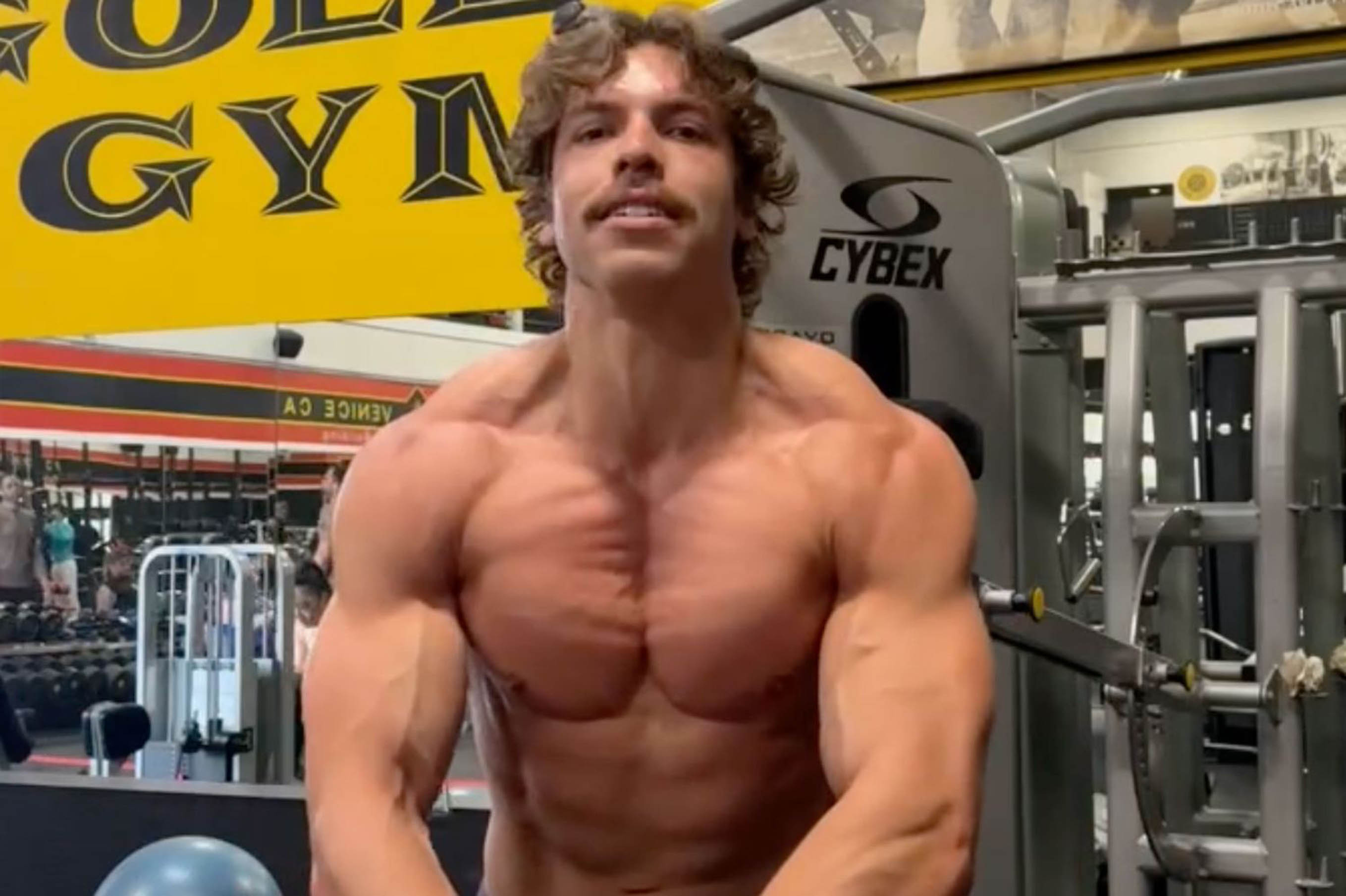 Pe urmele tatălui său celebru. Joseph Baena, fiul lui Arnold Schwarzenegger, realizare importantă în culturism