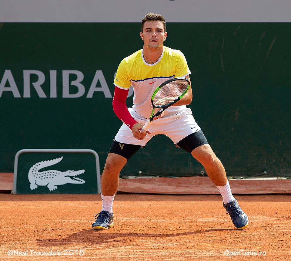 GALERIE FOTO / Cine este românul care s-a fotografiat cu Roger Federer la Wimbledon. Născut în Constanța, la fel ca Simona Halep