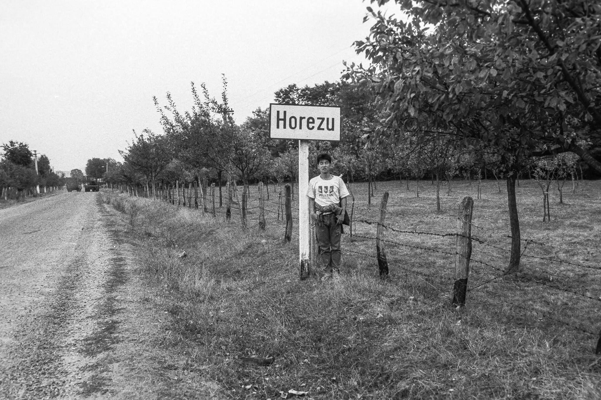 Bucureștiul liber de acum 30 de ani, fotografiat de un japonez aventurier: “Am văzut mulți oameni frumoși și liberi în acele zile”