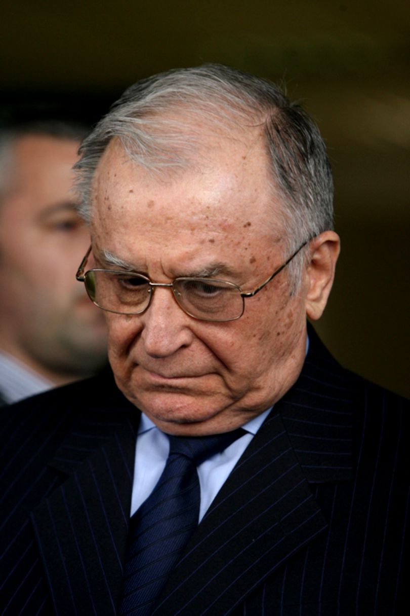 Atunci și Acum: Ion Iliescu, primul președinte al României democratice, care a ajuns să fie cercetat în dosarul Revoluției