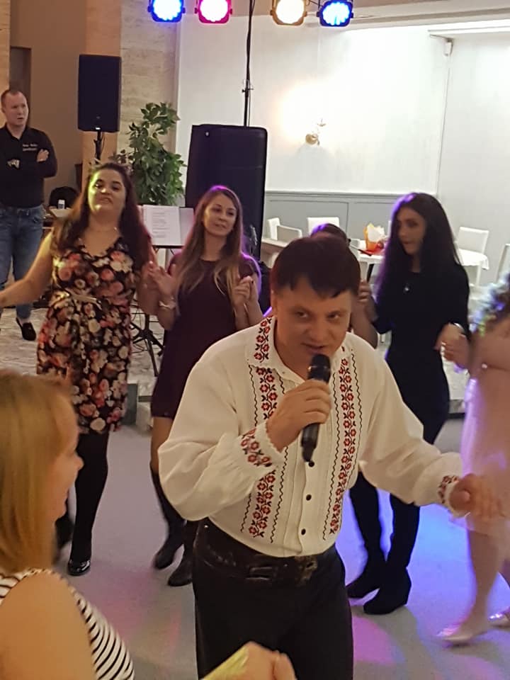 Schimbare radicală în viața lui Mihai Onilă, la un an de la moartea fiicei sale. A dat-o pe muzică de petrecere | FOTO &  VIDEO