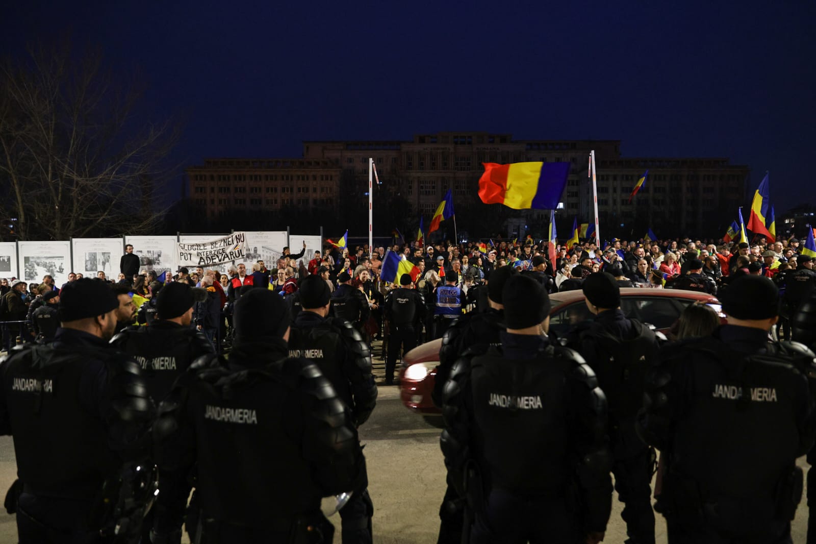 Susținătorii lui Călin Georgescu au fost în fața CCR. Curtea i-a respins contestația, nu mai are nicio șansă de a candida