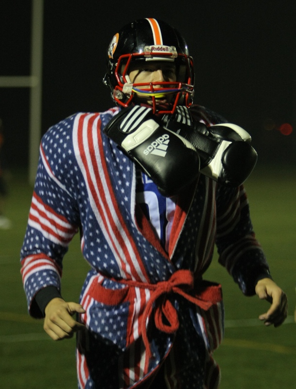 FOTO / Meci de groază la ”Arcul de Triumf”! Arlechinii şi Rebelii au jucat rugby-fotbal american