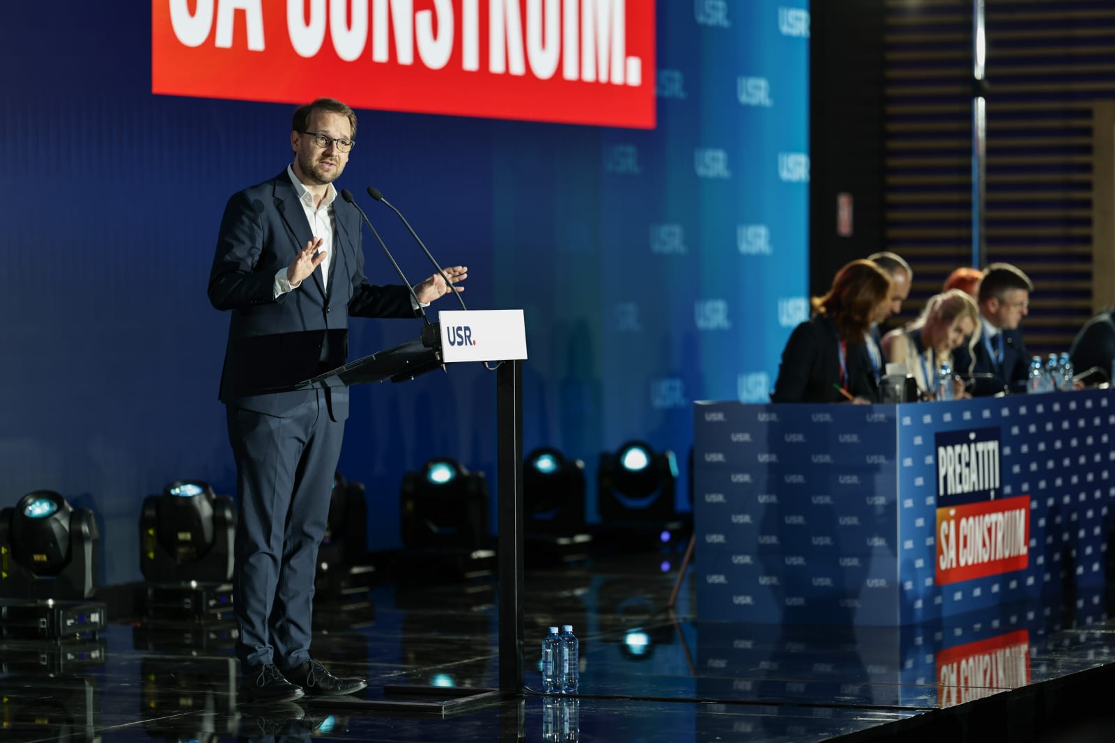 Dominic Fritz, atac dur la adresa partidului AUR: „Vrea o Românie condusă de hoţi cu tricolorul în mână”