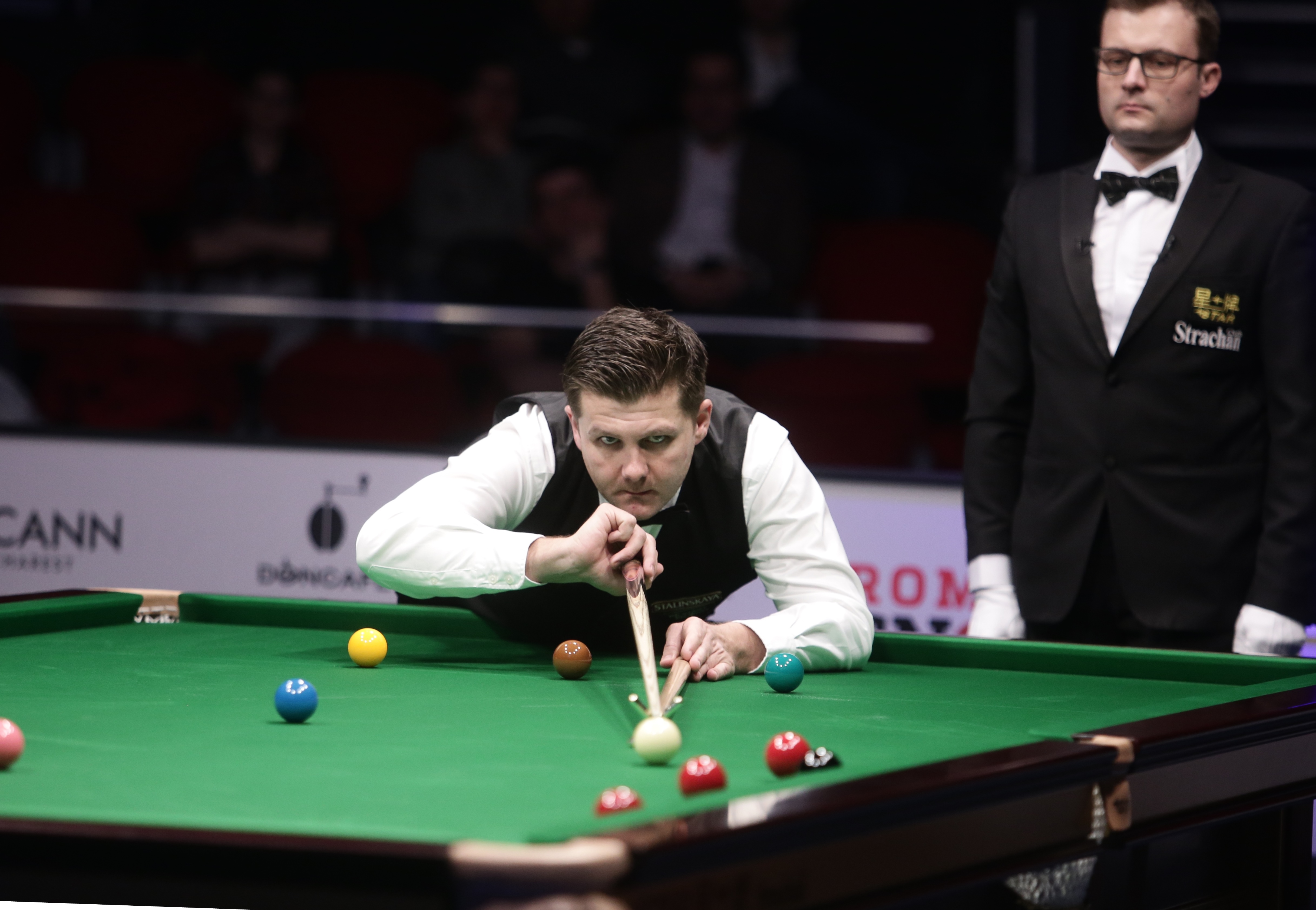 Cele mai bune imagini de la victoria lui Ryan Day în finala cu Stuart Bingham, de la Romania Snooker Masters 2018 / FOTO