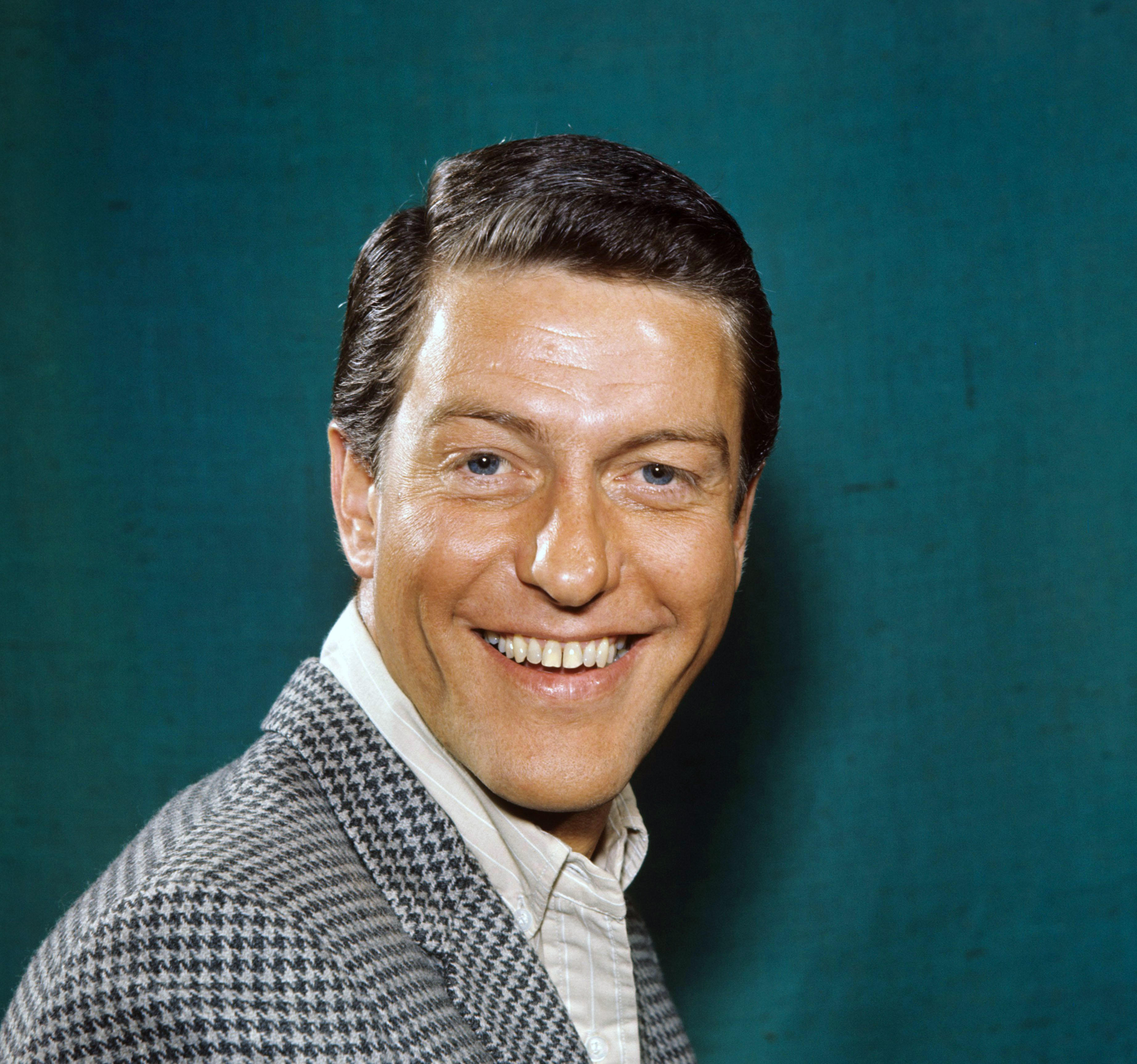 Így fest most a közel 100 éves Dick Van Dyke - Blikk