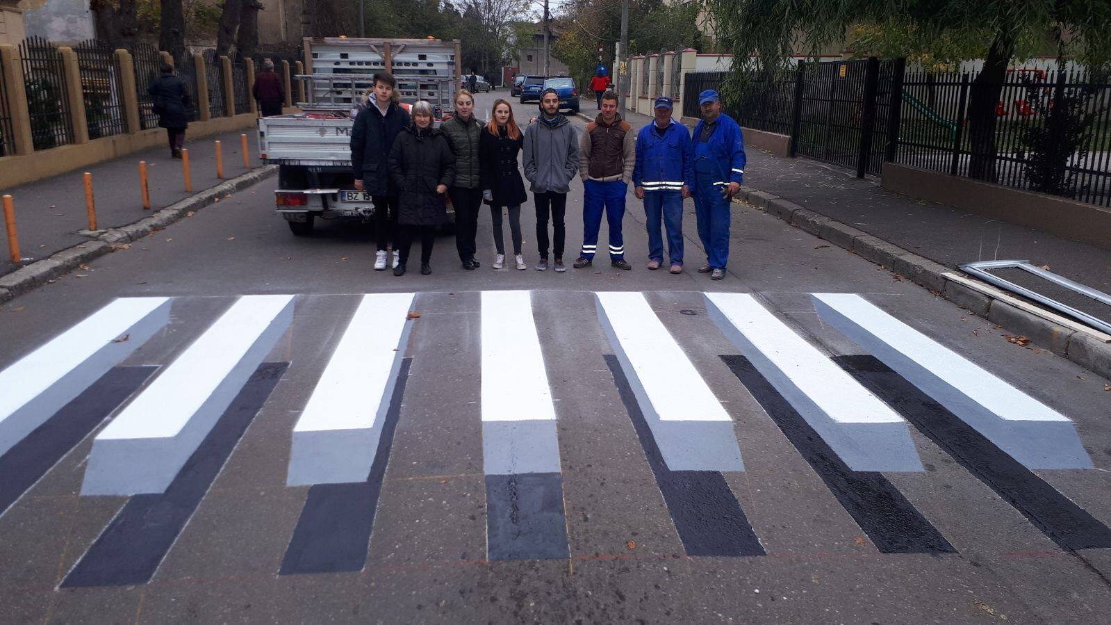 Prima trecere de pietoni 3 D din România este de miercuri la Buzău| GALERIE FOTO