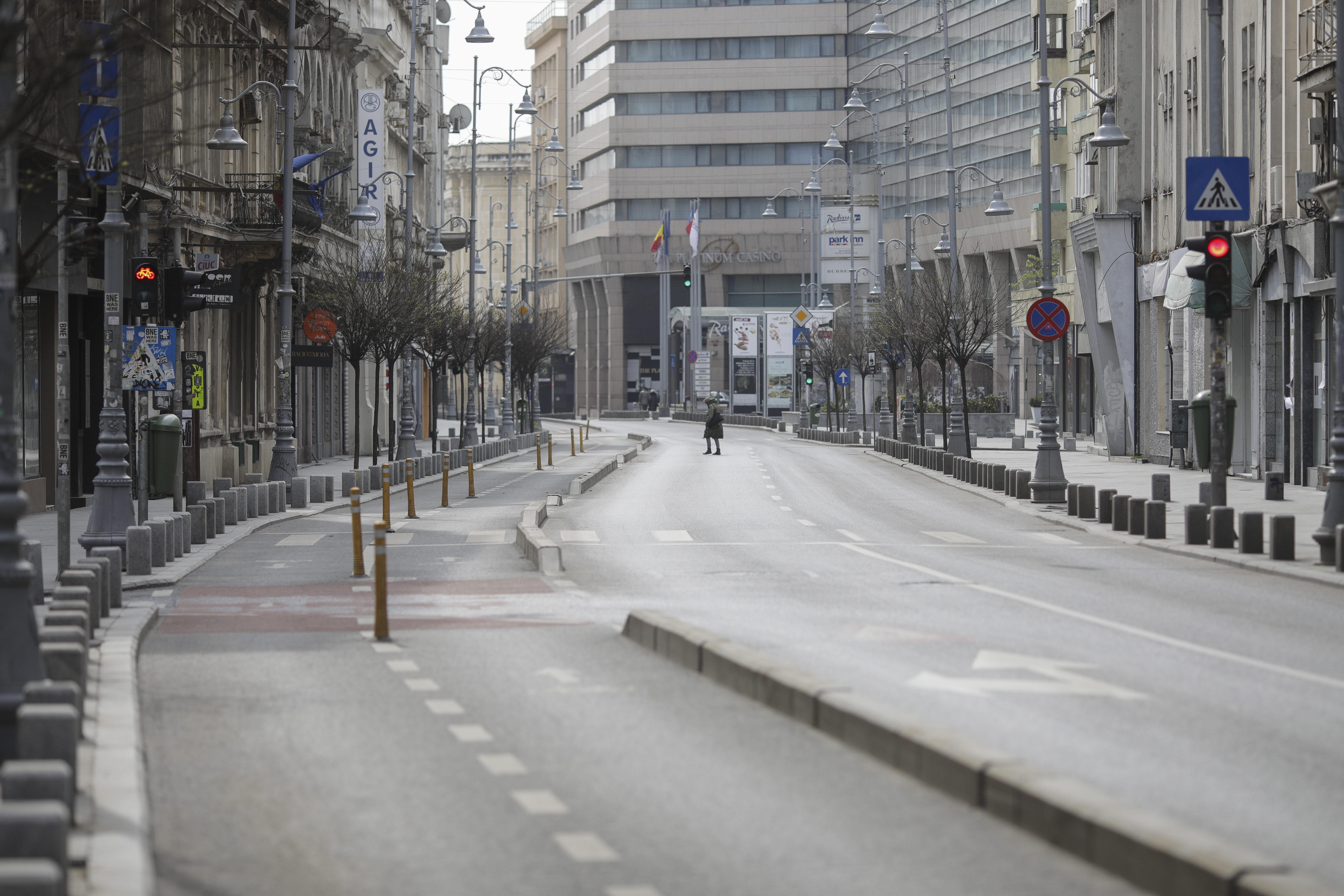 Orașul-fantomă. Cum arăta Bucureștiul duminică la prânz. GALERIE FOTO