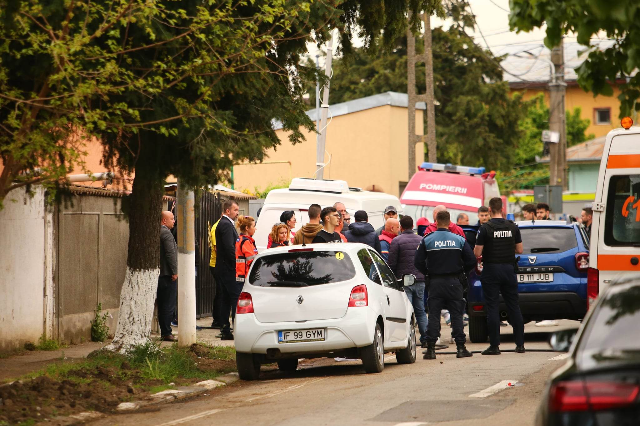 Copila de 5 ani ținută ostatică în casă de propriul tată, în Chiajna, a fost eliberată după 28 de ore. Cum s-au derulat negocierile