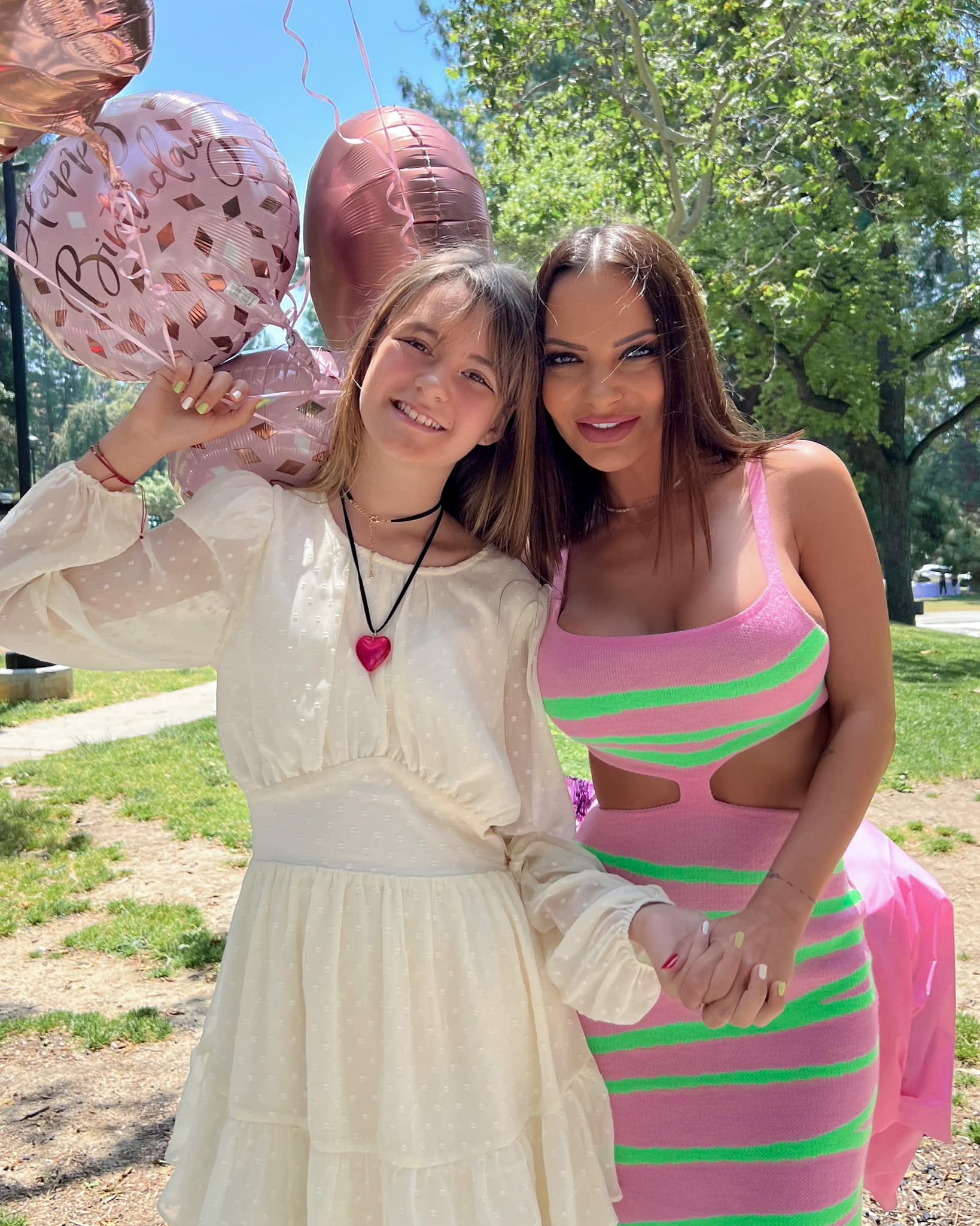Cum arată Andreea Antonescu în costum de baie la 7 luni după ce a născut. Are 45 de kilograme: „După fiecare masă eu mănânc ciocolată”