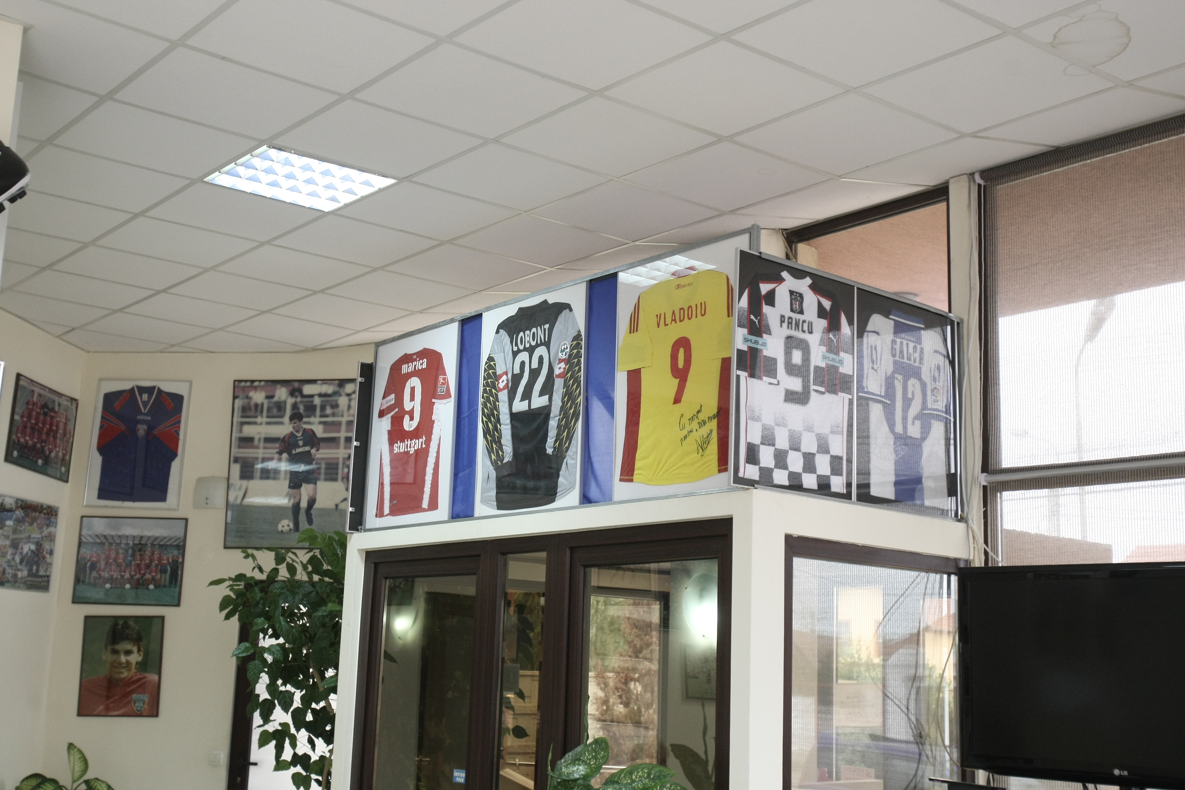 Trofeele lui Didi! Daniel Prodan a amenajat la Satu Mare muzeul echipei naționalei! GALERIE FOTO