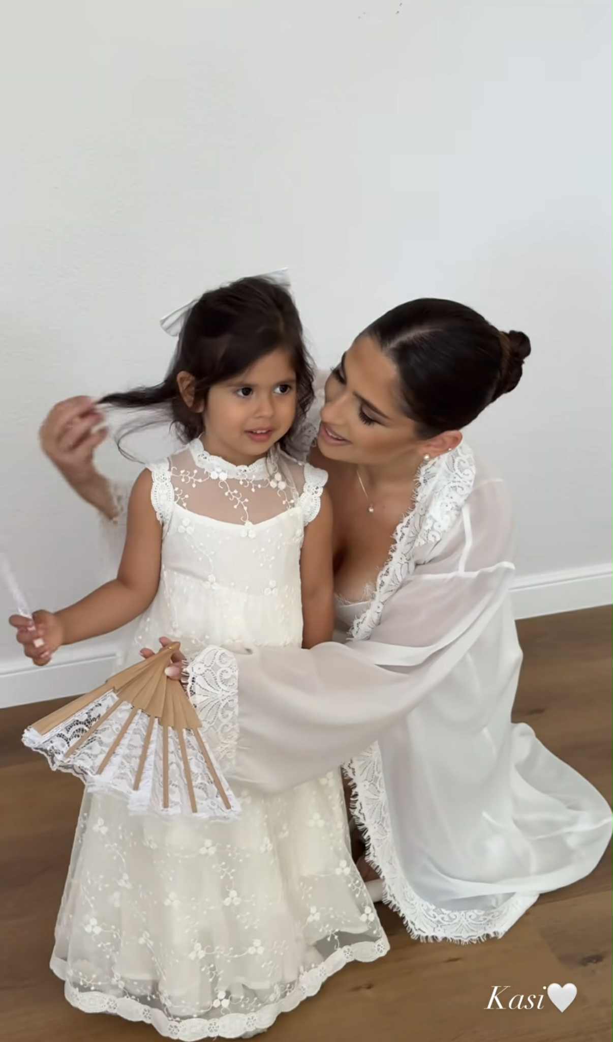 Imagini de la nunta lui Florinel Coman. Mirel Rădoi a fost naș, iar Gigi Becali s-a aflat printre invitați: „Mi-a adus 6 milioane de euro”