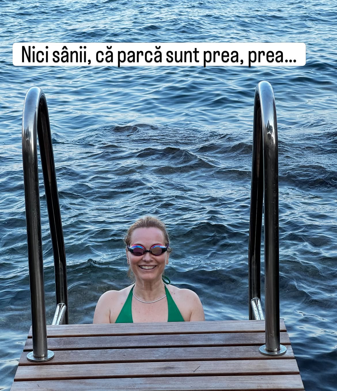 Imagini noi cu Andreea Esca în costum de baie. Ce i-a cerut soțului ei înainte să o fotografieze