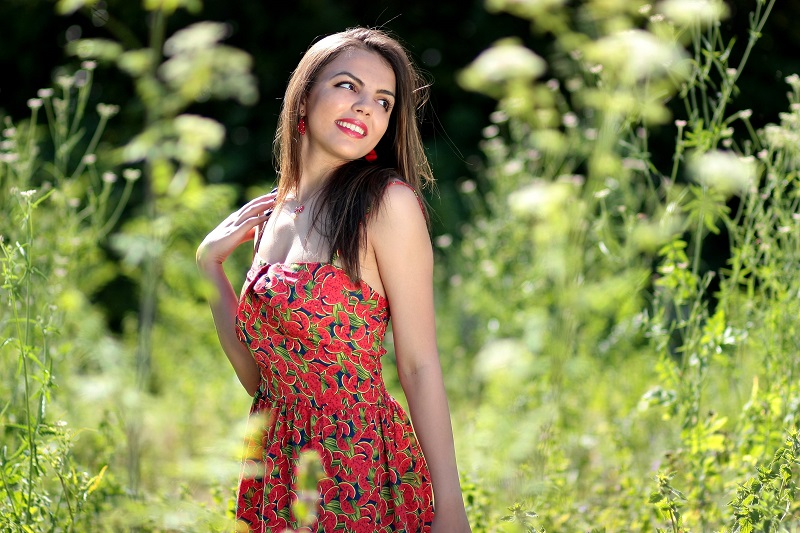 (Publicitate) Cum ți se va schimba viața după ce vei apela la un tratament cu implanturi dentare?
