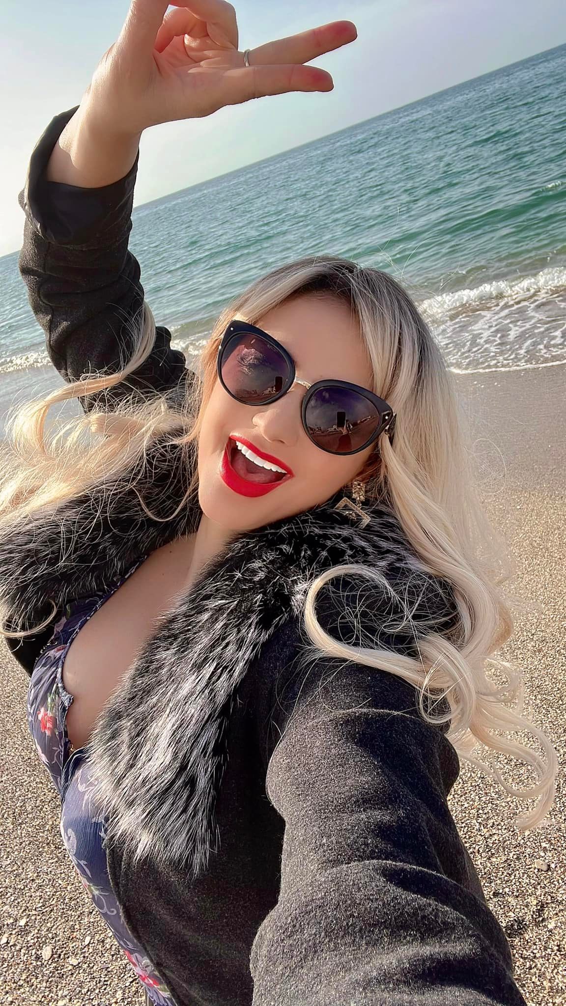 În ce relații a rămas Julia Chelaru cu Andreea Bănică și Claudia Pătrășcanu, după destrămarea trupei Exotic: „Pe mine nu m-a sunat nimeni”