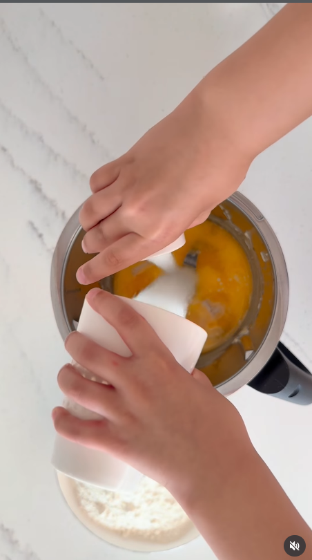 Rețeta de pâine dulce recomandată de Elwira Petre. Preparatul este ideal pentru micul dejun sau o gustare