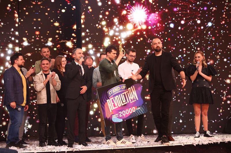 Sergiu Mirică a câștigat „Stand-Up Revolution” 2022 și premiul în valoare de 20.000 de euro: „Mă bucur că ați apreciat ceea ce am făcut”