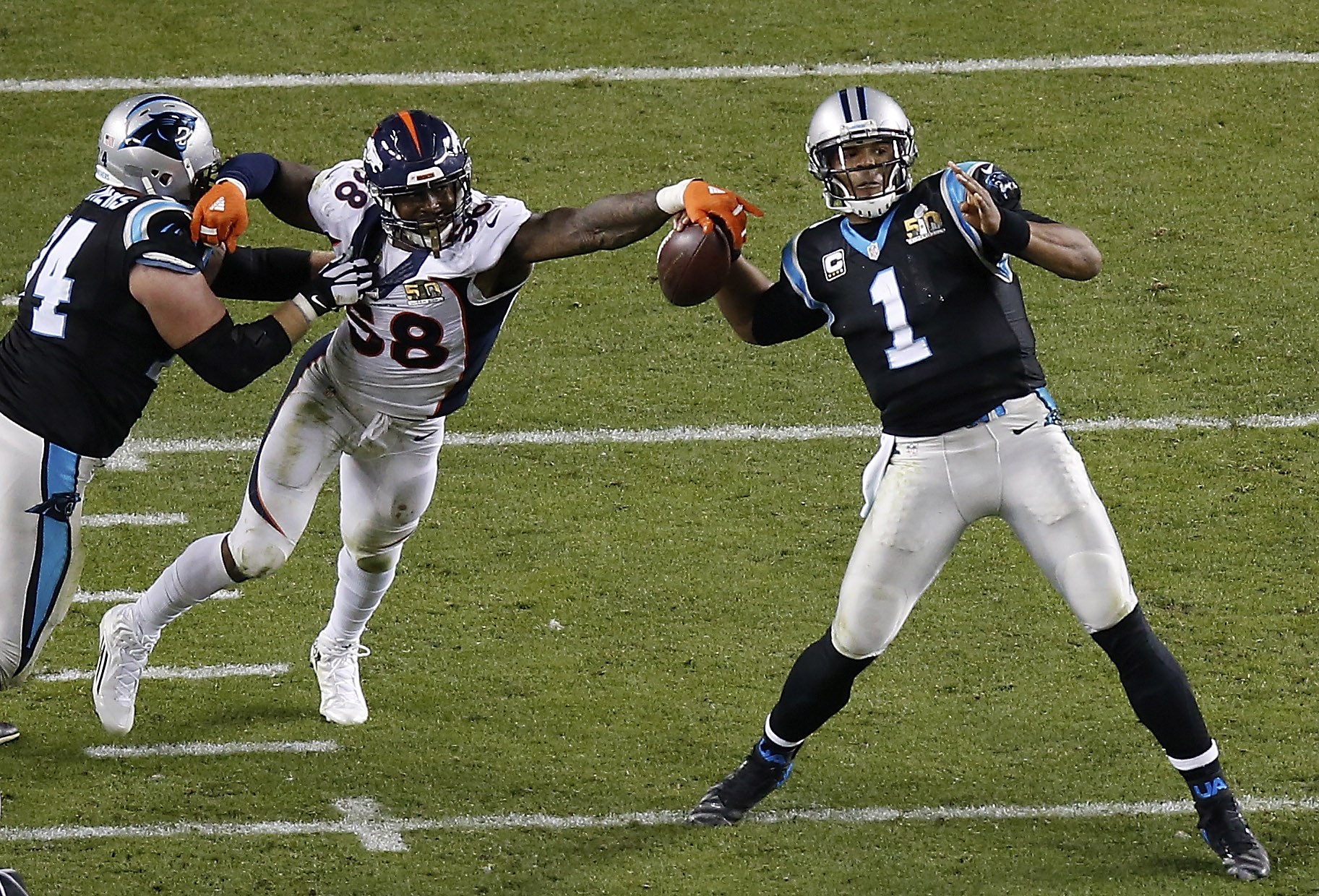 Denver Broncos a câștigat Super Bowl 50, ^după o finală de vis cu Carolina Panthers / GALERIE FOTO&VIDEO