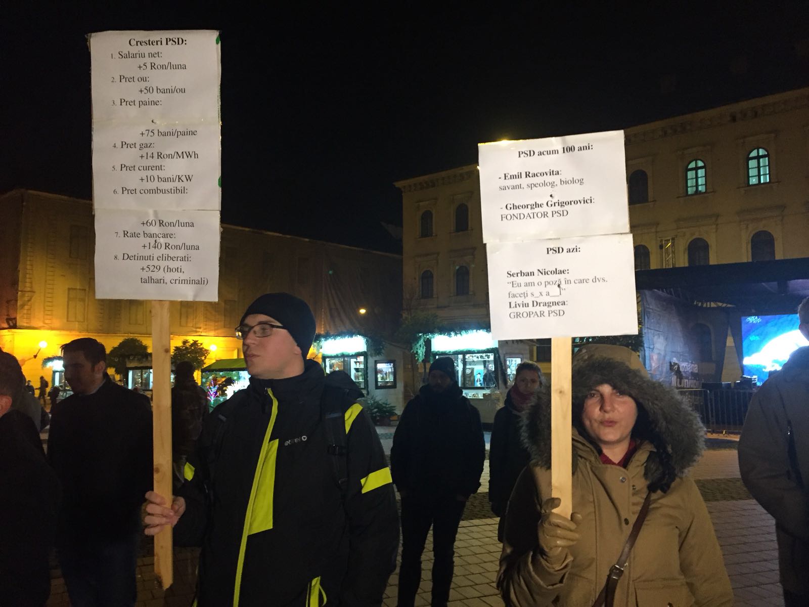 FOTO | Timișorenii au protestat pe muzică de colind
