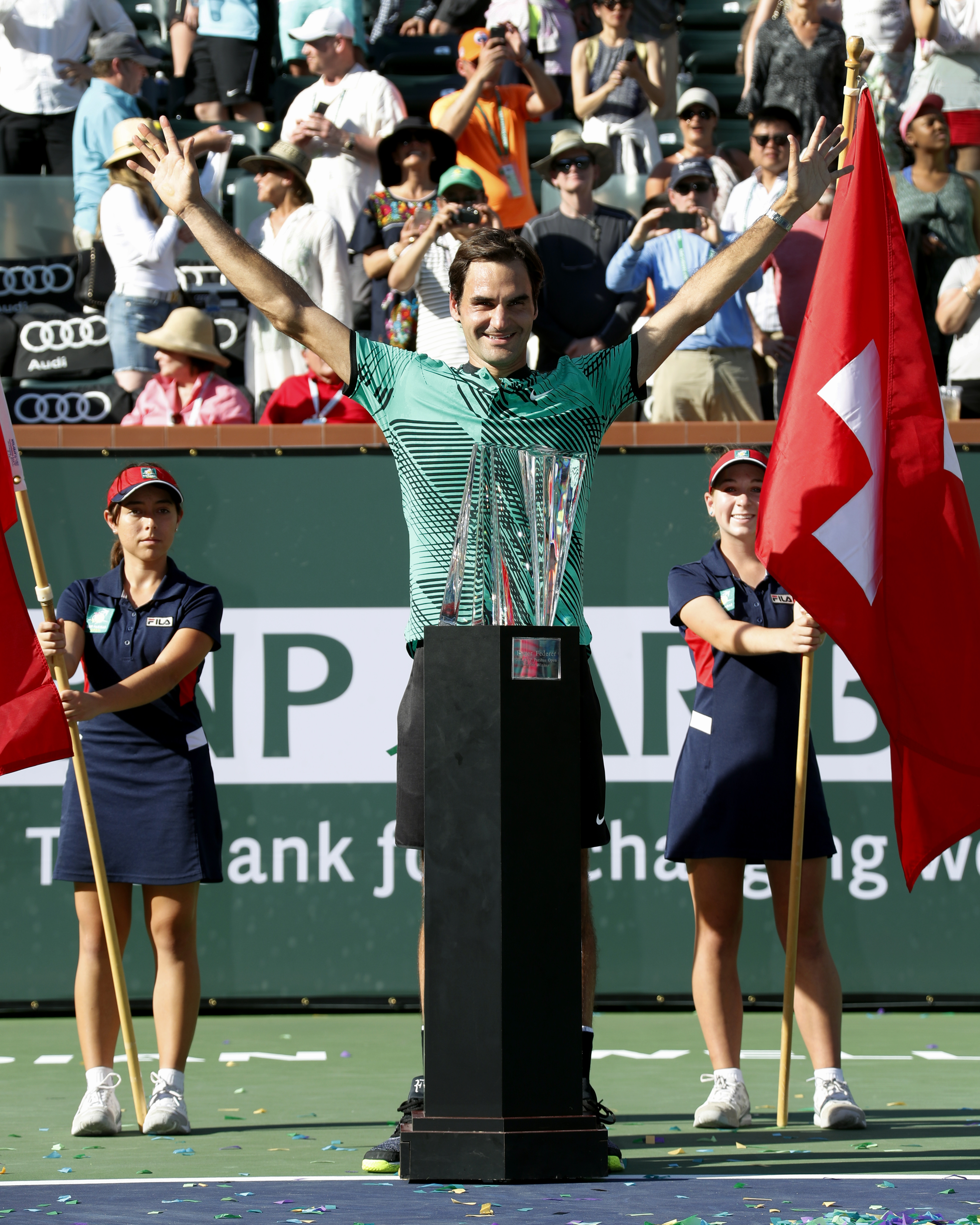 Roger Federer a câștigat turneul de la Indian Wells. L-a bătut pe Stan Wawrinka și a ajuns la al 90-lea turneu câștigat în carieră / FOTO