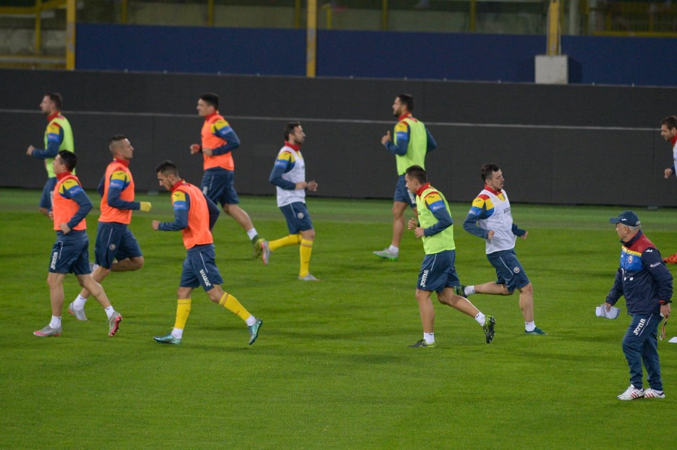 Tricolorii au făcut primul antrenament pe stadionul Renato Dall'Ara / GALERIE FOTO