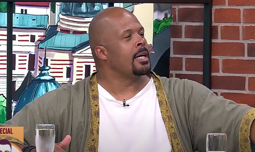 Cabral, prima reacție după ce a plecat din club cu două femei. Prezentatorul a petrecut fără Andreea Ibacka la mare: „Soția și copiii îl așteaptă acasă”