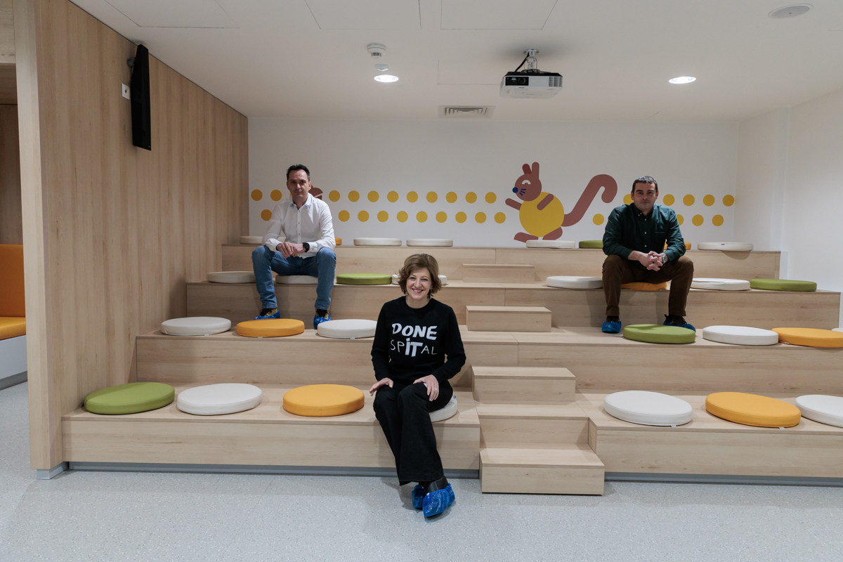 ZIUA NAȚIONALĂ. Oamenii echipei de la Dăruiește Viață, care au construit spitalul pentru copiii cu boli grave, răspund de 1 Decembrie la întrebarea „Ce înseamnă să fii patriot român?”