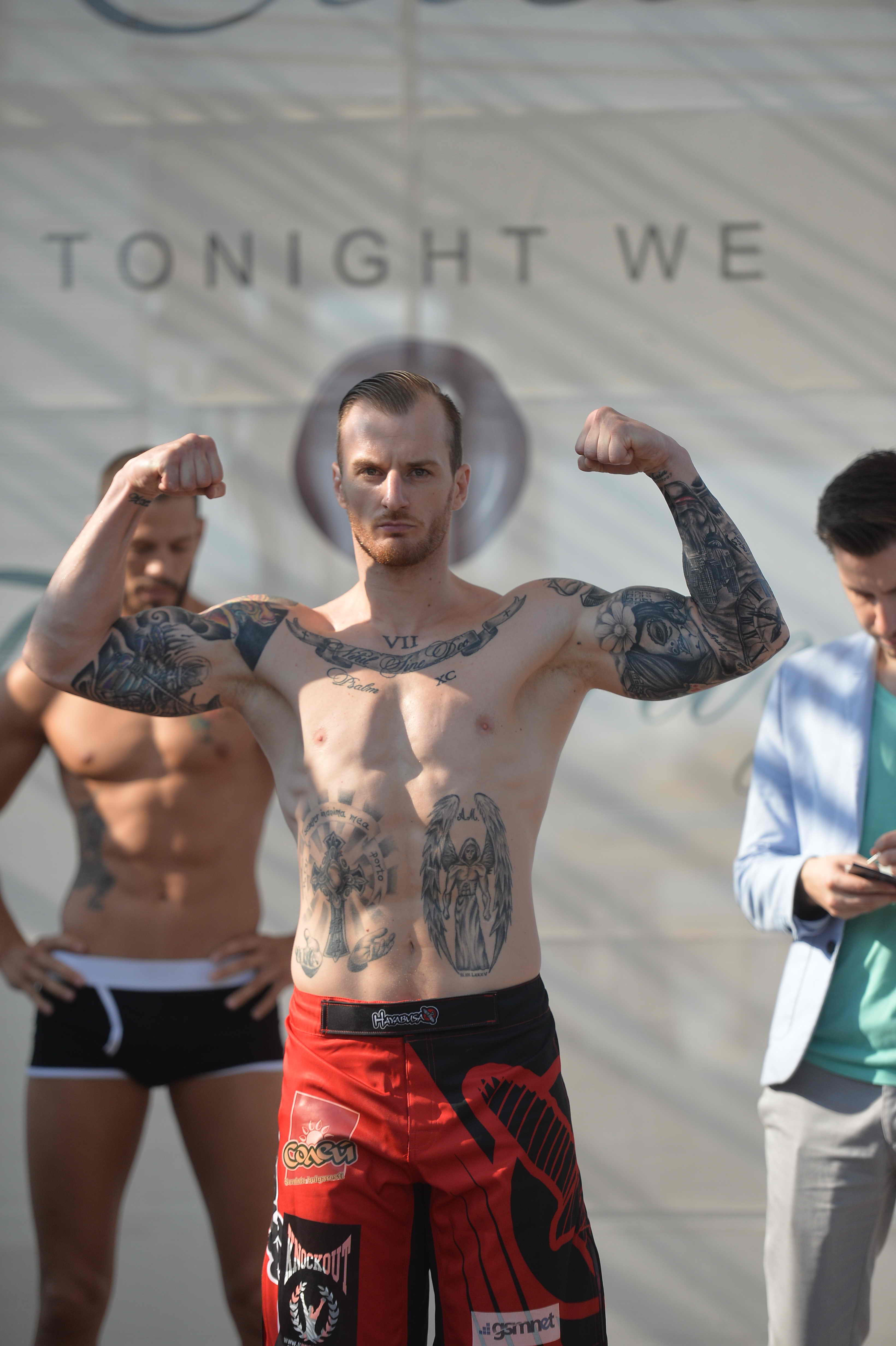 Luptătorii de la Superkombat Mamaia au trecut cu bine de proba cântarului / GALERIE FOTO