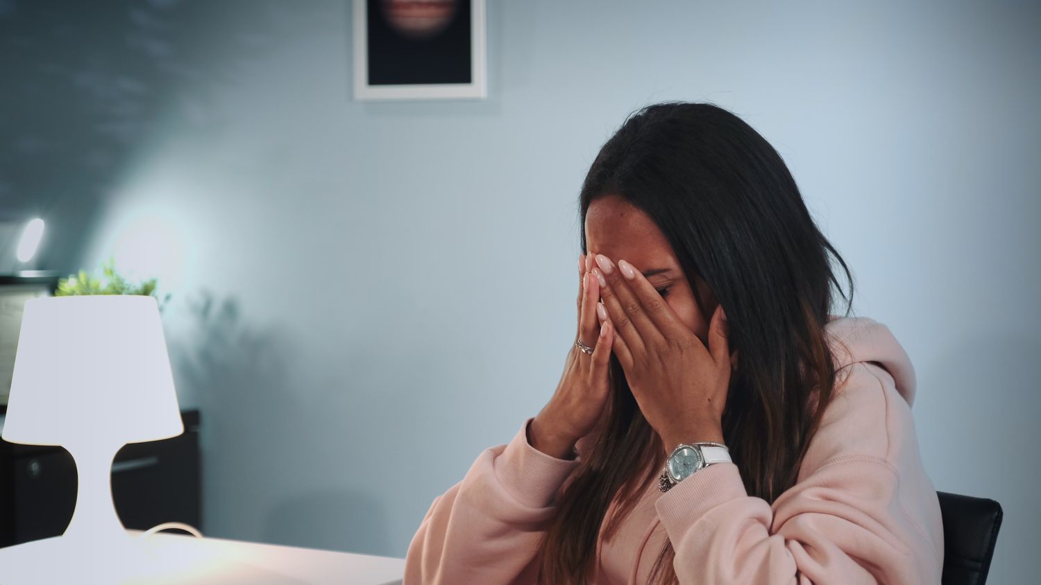 How do you heal from relationship trauma? [VerywellMind]