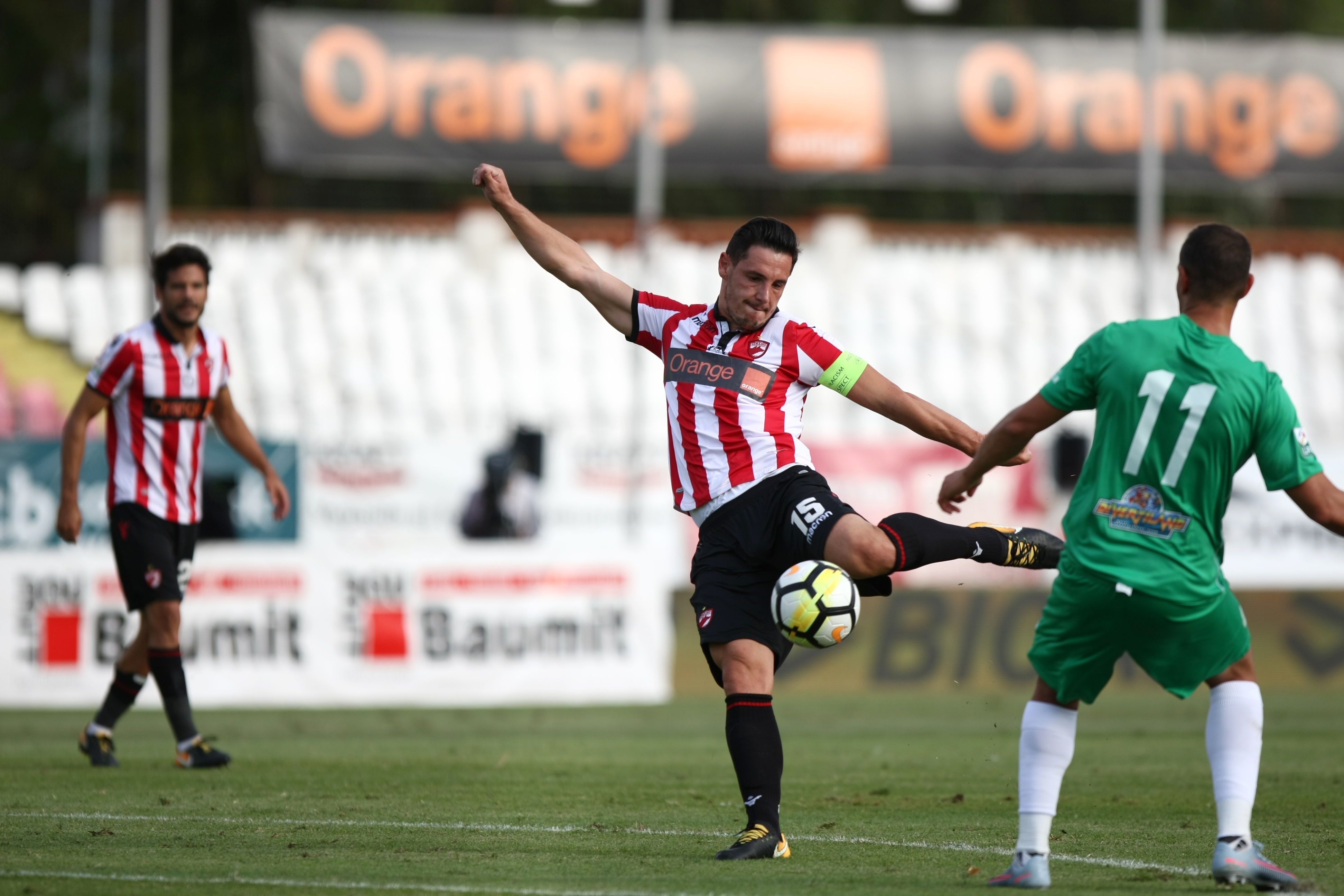 Liga 1, etapa a 11-a (restanță). Dinamo - Concordia. Lovitură de teatru în Ștefan cel Mare. Reacții: ”Nu trebuie să mai ieșim din casă” | FOTO&VIDEO