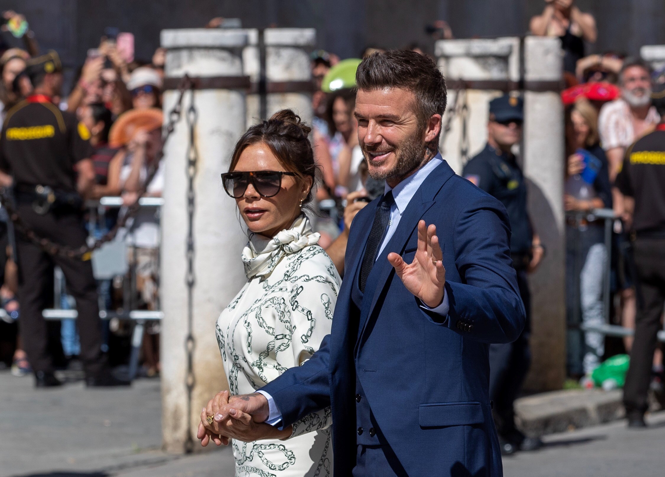 Sergio Ramos a plătit 1 milion de euro ca să-i cânte la nuntă  trupa AC/DC! Imagini de la cununia fotbalistului