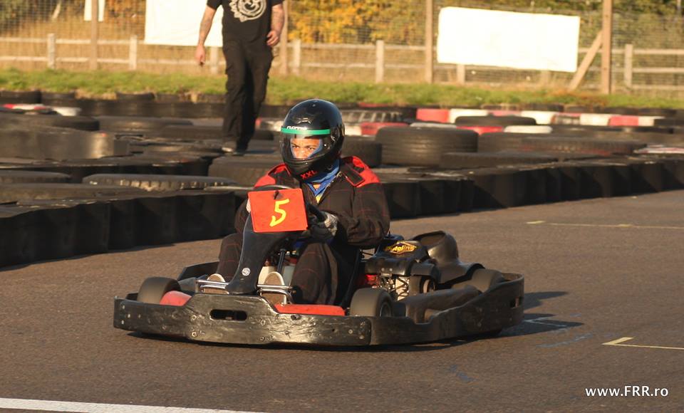 Stejarii s-au distrat la karting, în aşteptarea meciului cu naţionala Canadei, marți, ora 18:45 / GALERIE FOTO