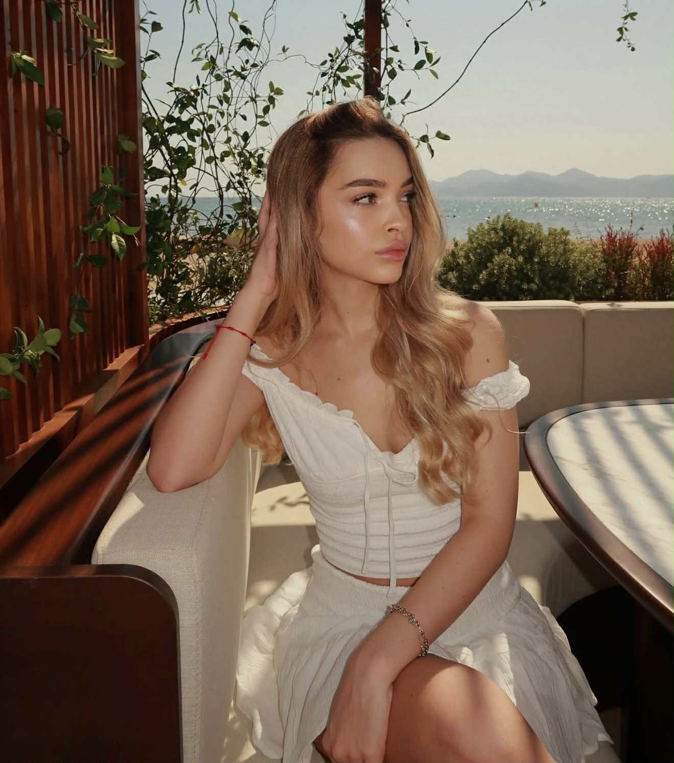 Imagini inedite cu fiica lui Leonard Doroftei. Vanessa seamănă perfect cu mama ei
