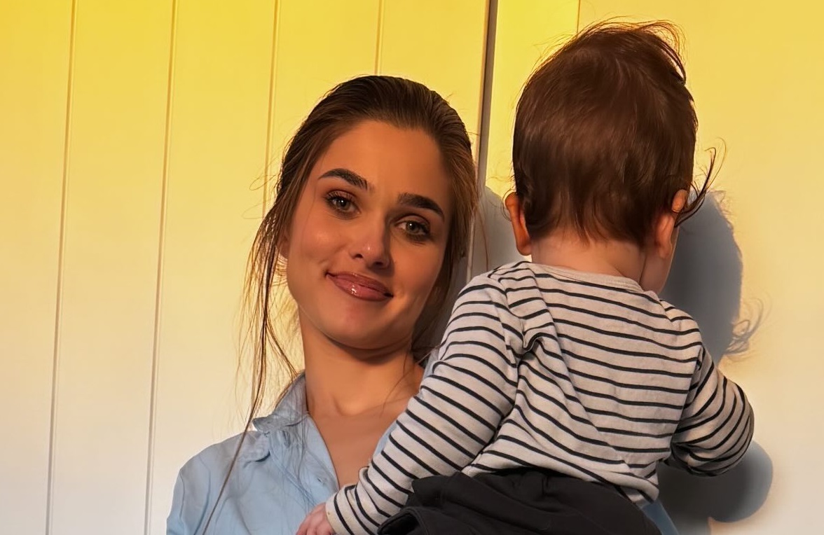 Imagini adorabile cu fiul lui Theo Rose și al lui Anghel Damian. Sasha a împlinit 2 ani