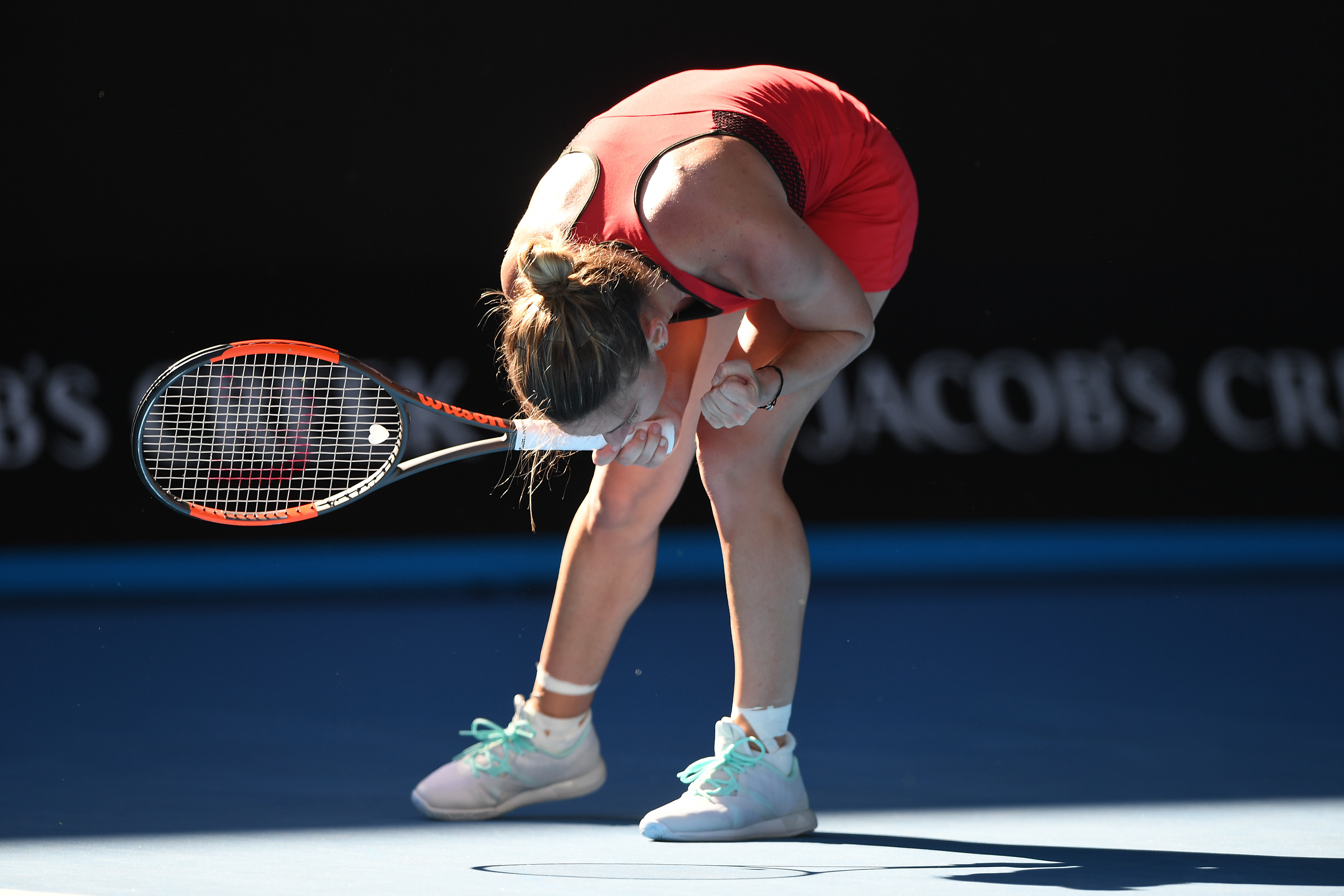 Simona Halep acuză dureri la glezna stângă: ”Am avut un bandaj foarte strâns şi m-am putut mişca”