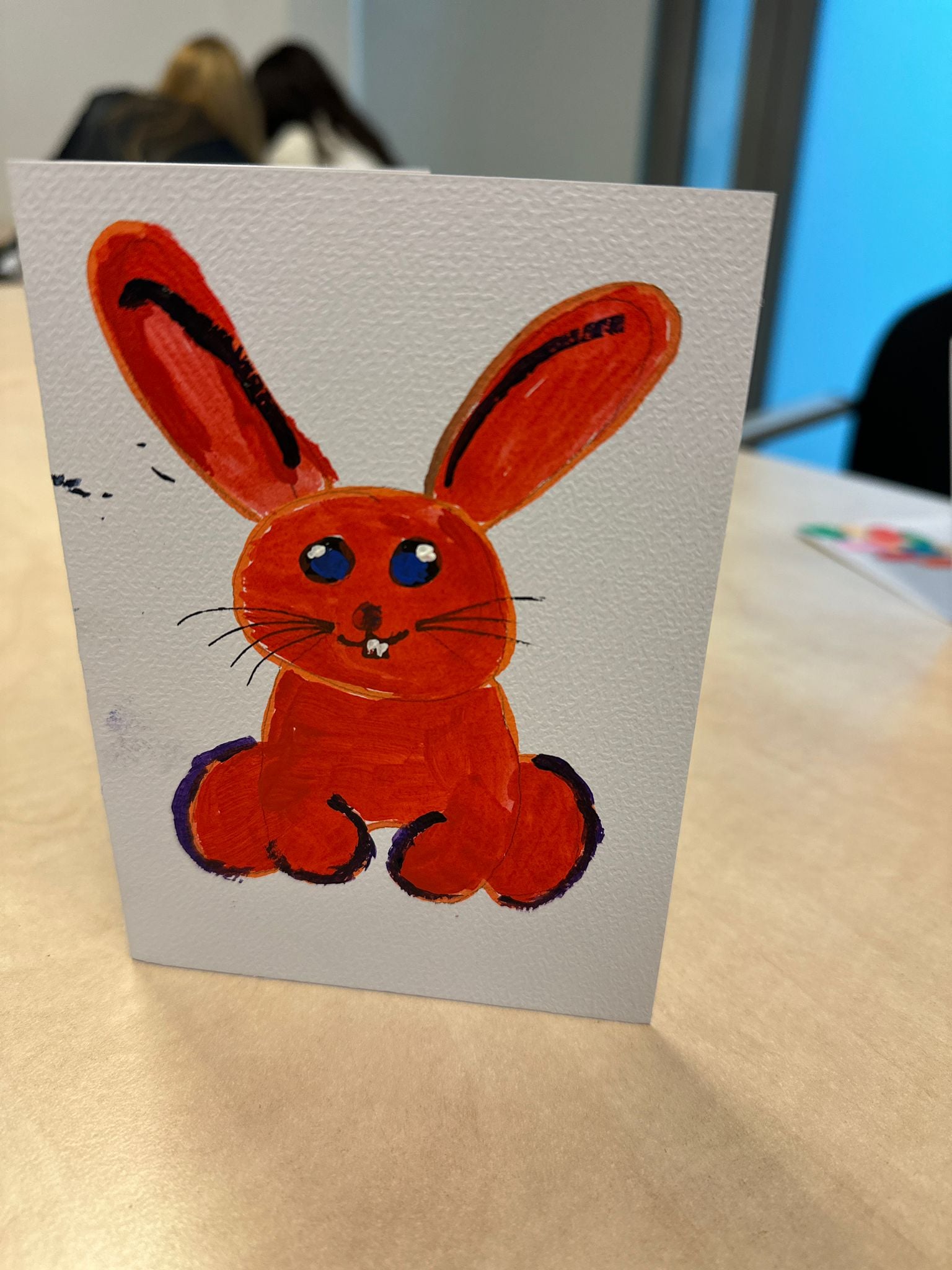 Fundația Ringier împreună cu Asociația Magic, la „Atelierul de creație și fapte bune”: felicitări și jucării de pluș pentru copiii din secțiile de oncopediatrie din București