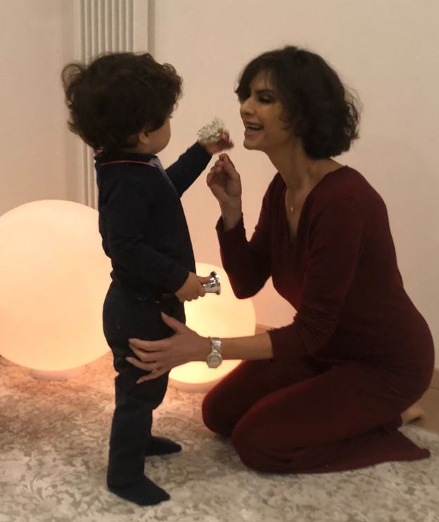 Ramona Bădescu, pusă în dificultate de fiul ei: „Încerc să îl lămuresc, dar nu ca pe vremea mea, când tata îmi dădea câte o pălmiță la fund”