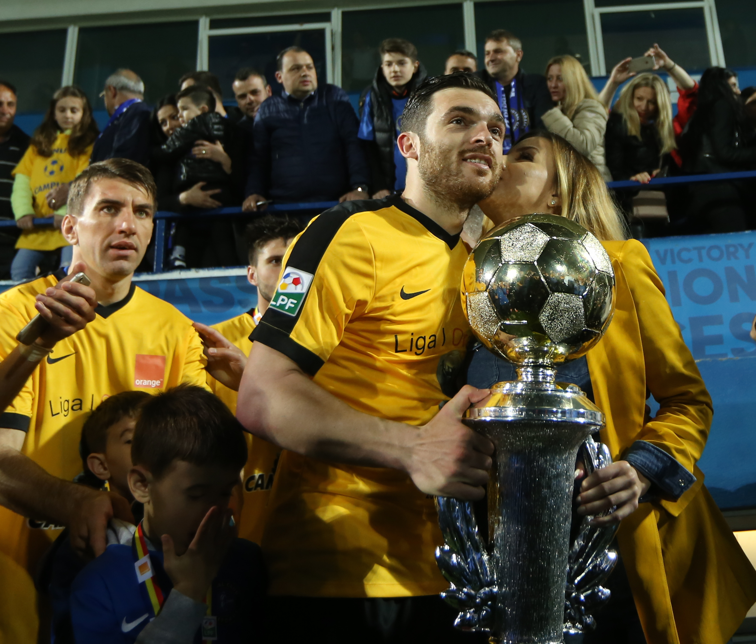 Liga 1, play-off, ultima etapă: Viitorul - CFR Cluj, FCSB - CSU Craiova, Dinamo - Astra. Lacrima lui Ovidiu! Hagi plânge de bucurie, după primul titlu din carieră! Viitorul Constanța, noua campioană!!! / LIVE BLOG