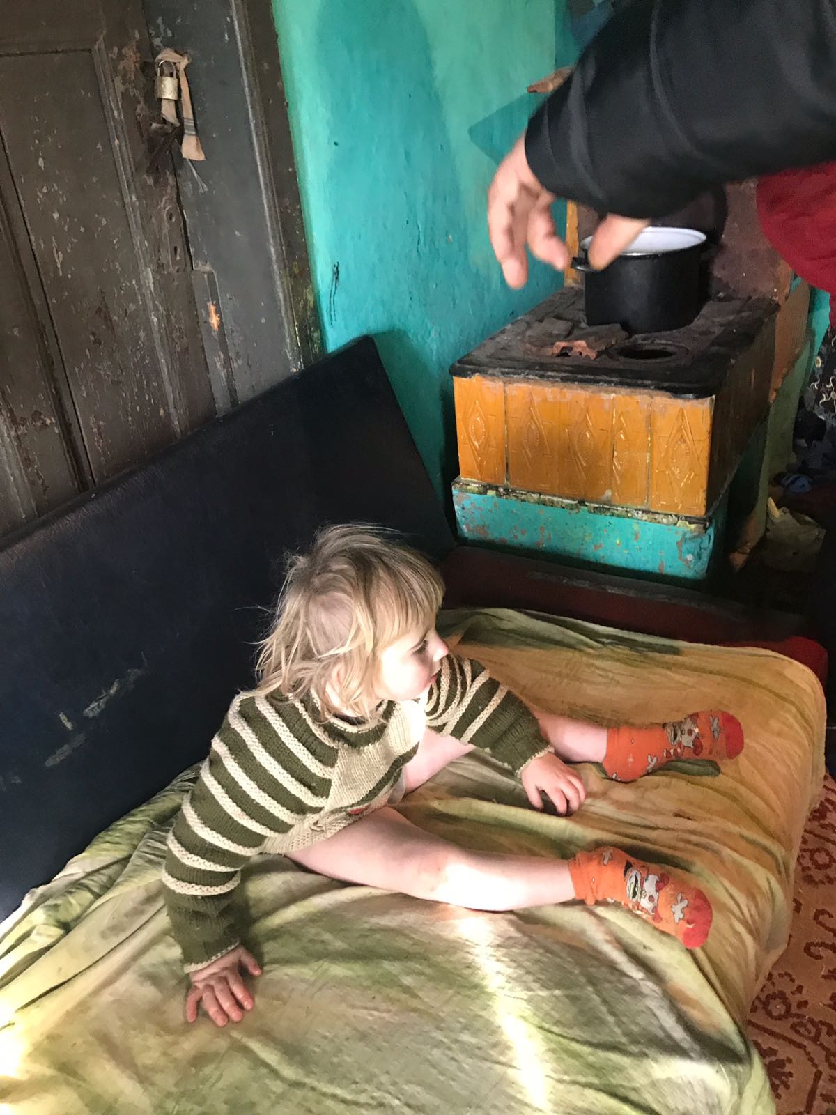 REPORTAJ: Dacă unii pozează în Bunul Samaritean doar de sărbători, ea aduce alinare tot timpul anului| FOTO
