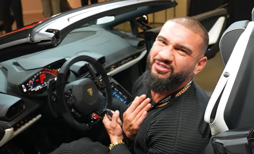 Imagini cu mașina de 300.000 de euro a lui Dorian Popa. A mers la fabrica Lamborghini, în Italia: „Mi-au dat și lacrimile”