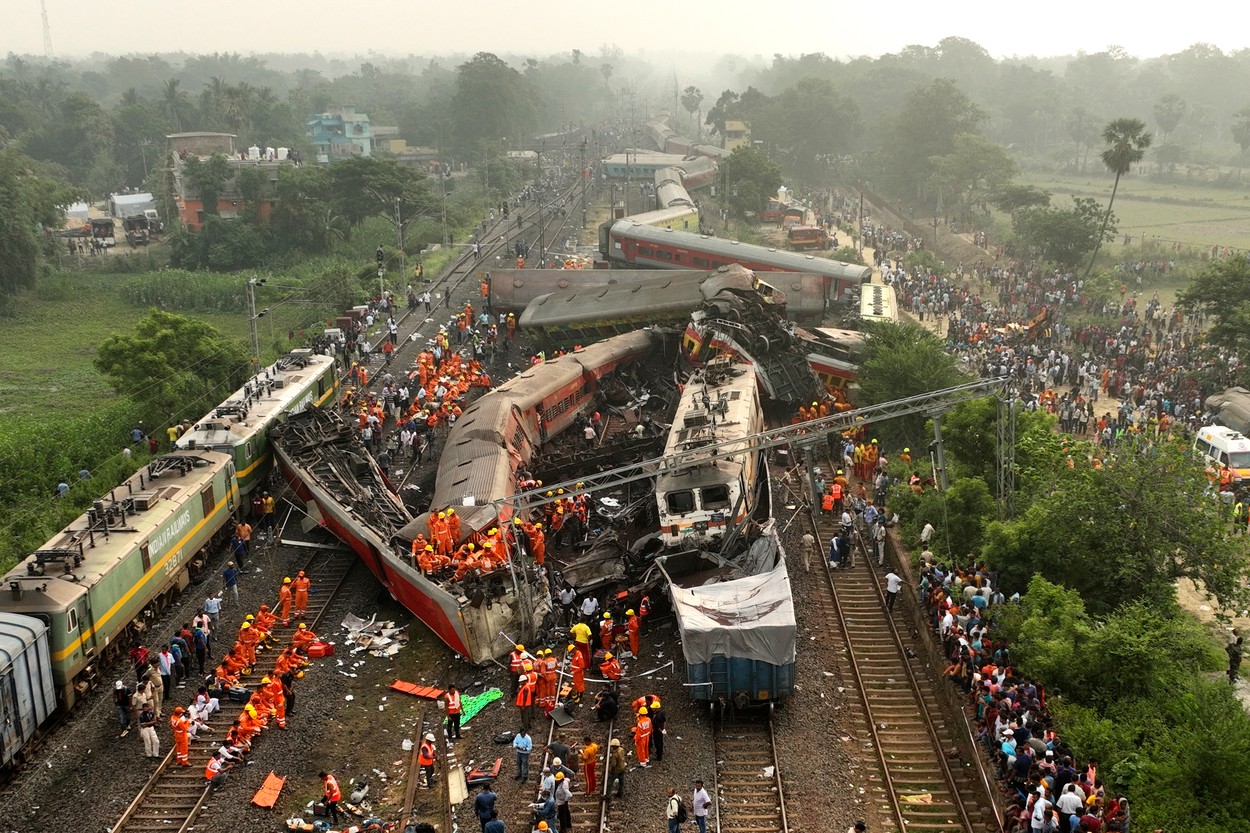 Bilanțul victimelor după catastrofa feroviară din India: 288 de morți și peste 1.000 de răniți. Operațiunile de salvare s-au încheiat