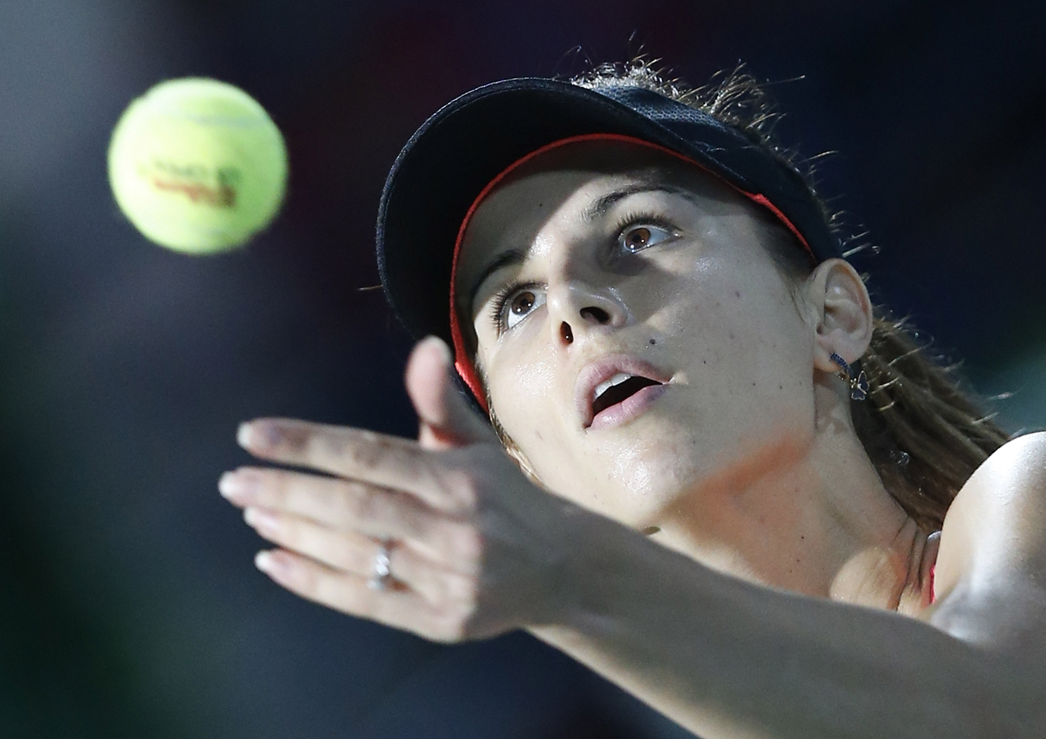 Halep s-a calificat în semifinale la Dubai. Urmează Wozniacki / FOTO